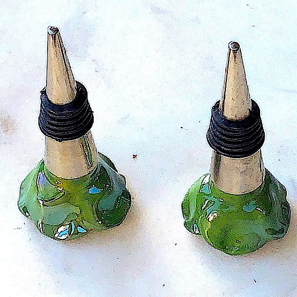 CASA DECOR BOTTLE STOPPERS ROSE GREEN AURORA BOREALIS SET OF 2 - Picture 3 of 8